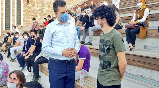 Bursa Milletvekili Esgin gençlerle buluştu