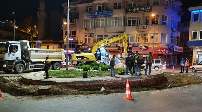 Çekirge Meydanı'ndaki parke taşlı alan asfalt kaplandı