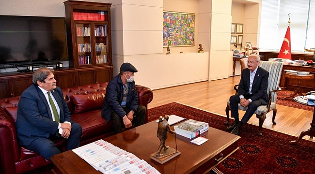 Kılıçdaroğlu, Çubuklu şehidin babasıyla görüştü
