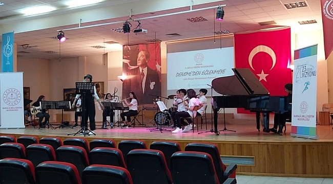 LGS öncesinde öğrencilere motivasyon konseri