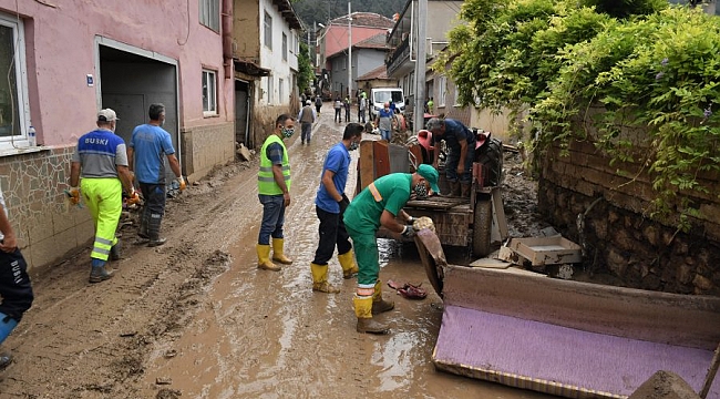 Osmangazi Belediyesi, sel mağdurlarının yanında
