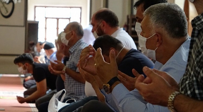 Bursa'da 15 Temmuz şehitleri için mevlid