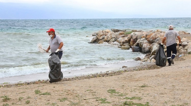 Mudanya sahilleri temizleniyor