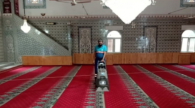 Yıldırım'da, camilerde bayram temizliği