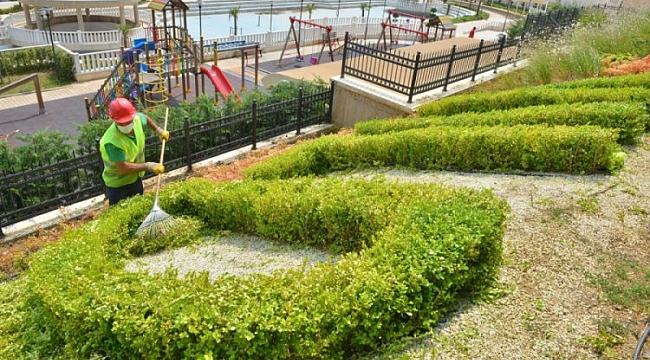 Yıldırım'da park ve bahçelerde yoğun mesai