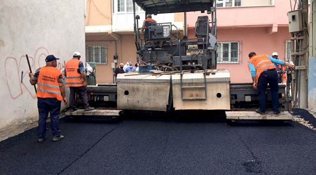 Osmangazi'de yoğun asfalt mesaisi
