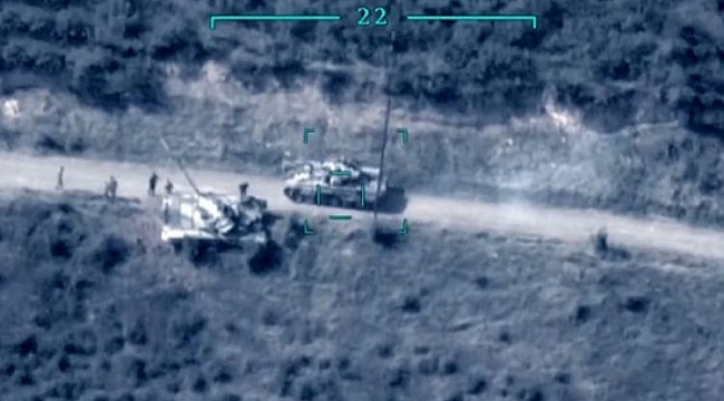 Azerbaycan: Ermenistan'a ait 4 tankı vurduk