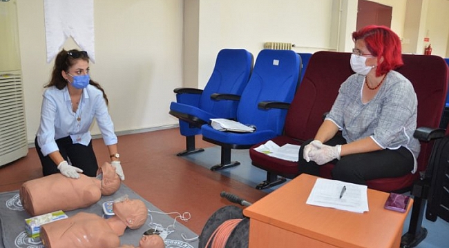 Bursa'da ilk yardım eğitmenine uzaktan eğitim