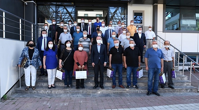 İnegöl'de emekli olan personele veda töreni