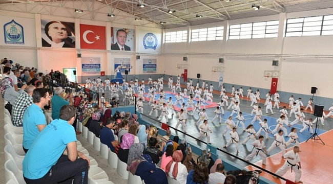 Mimarsinan Spor Kompleksi yenileniyor