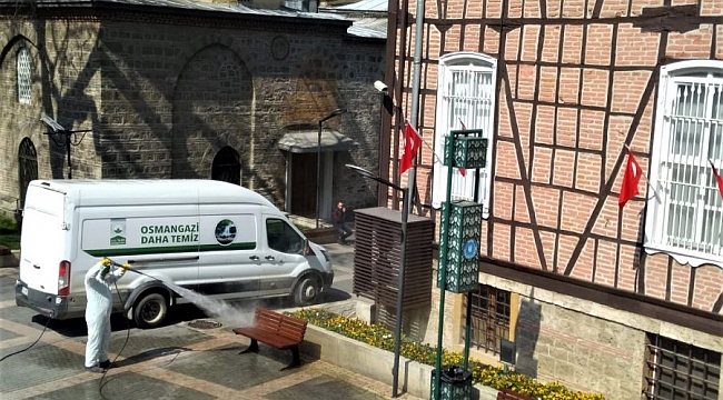 Osmangazi'de dezenfeksiyon aralıksız sürüyor