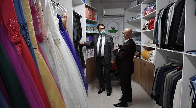 Osmangazi'de ihtiyaç sahiplerine kıyafet yardımı