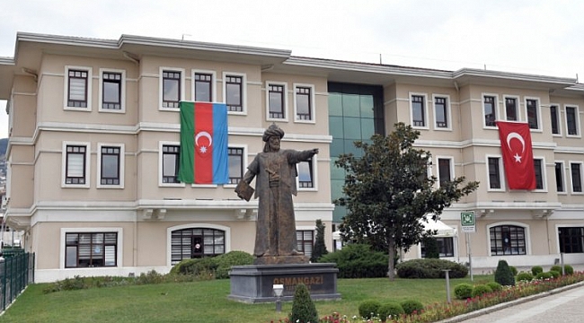 Osmangazi'den Azerbaycan'a bayraklı destek