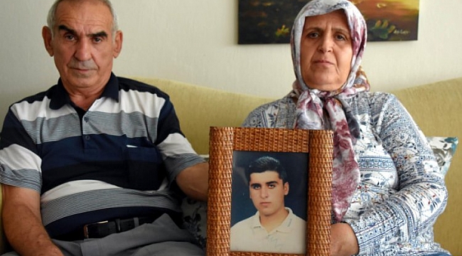 18 yıldır oğullarının hasretiyle yanıp tutuşuyorlar