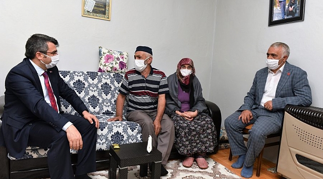 Başkan Yılmaz'dan aile ziyareti