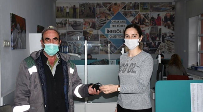 Bursa'da belediye personelinden örnek davranış