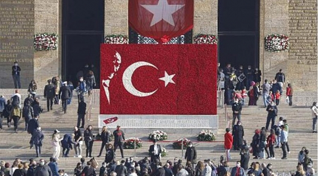 10 Kasım'da Anıtkabir'e ziyaretçi akını