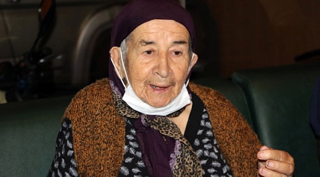 Cumhuriyetle yaşıt Emsal Teyze Ata'yı anlattı