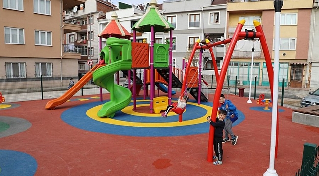 İnegöl Hamidiye Mahallesi yeni parkına kavuştu