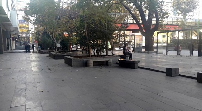 Kısıtlama bitti, vatandaşlar sokağa indi