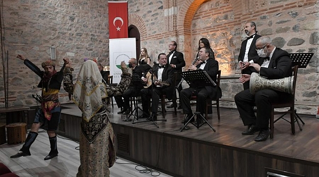 Ulu Önder Osmangazi'de sevdiği şarkılarla anıldı