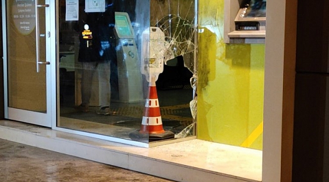Gece yarısı banka soymaya kalktılar