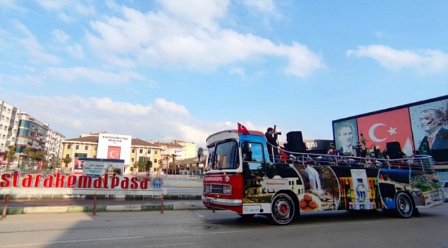 Mustafakemalpaşa'da sokaklar mehter marşlarıyla yankılandı