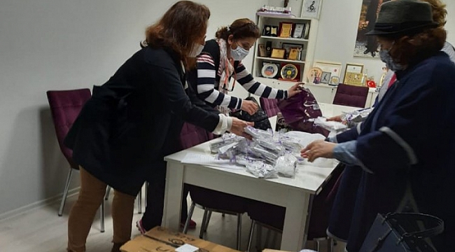 Nilüfer Kadın Korosundan sağlık çalışanlarına jest