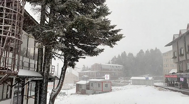 Uludağ'da tipi etkili oldu