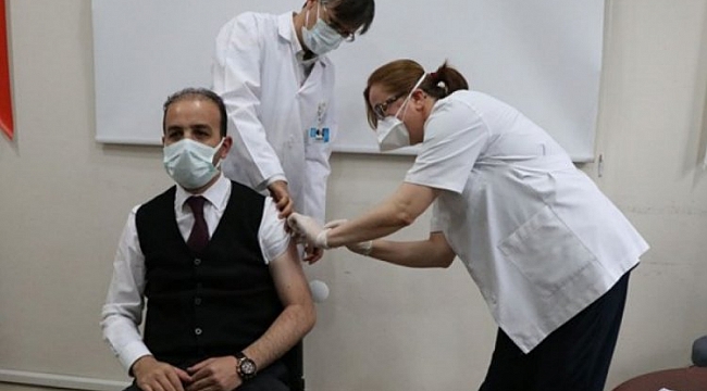 Bakan Koca: Aşılanan kişi sayısı 100 bini geçti