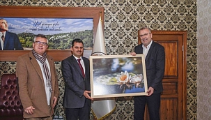 Başkan Özkan, Balıkesir'de temaslarda bulundu
