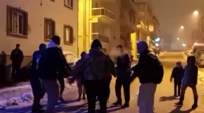 Bursa'da kar üstünde horon keyfi