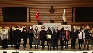 Fakir Baykurt'un kitabına kapak tasarladılar 