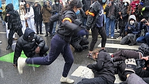 Fransa'da göstericiler sokağa çıktı 