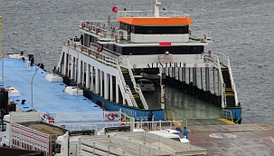 Gökçeada ve Bozcaada'ya feribot seferleri iptal