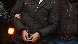 Gözaltına alınan 2 hakimden biri tutuklandı 