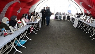 HDP önündeki evlat nöbeti devam ediyor