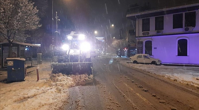 İnegöl Belediyesi 7/24 sahada