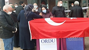 Kalp krizi geçiren profesör yaşamını yitirdi