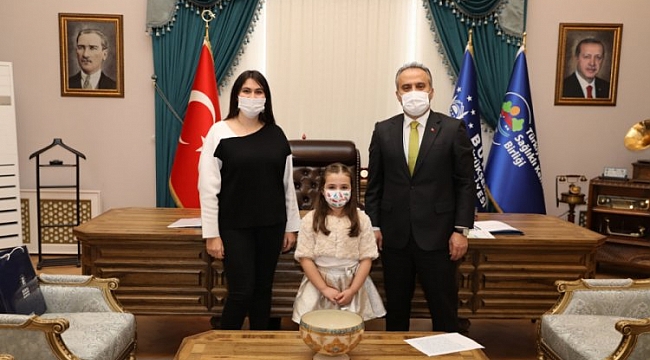 Minik yetenek Beren Eker'den Başkan Aktaş'a ziyaret