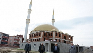 Mustafakemalpaşa'da Mekke Camii yükseliyor 