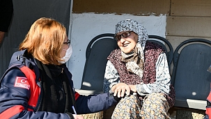 Mustafakemalpaşa'da mobil saha ekibi kar kış dinlemedi