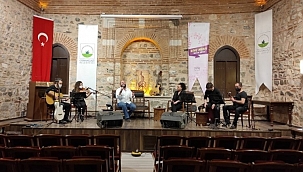 Osmangazi'de genç müzisyenlerden online konser