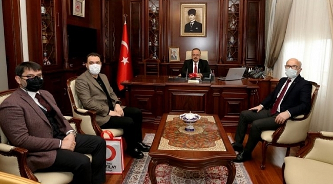 Türk Kızılayı Bursa'dan Vali Canpolat'a ziyaret