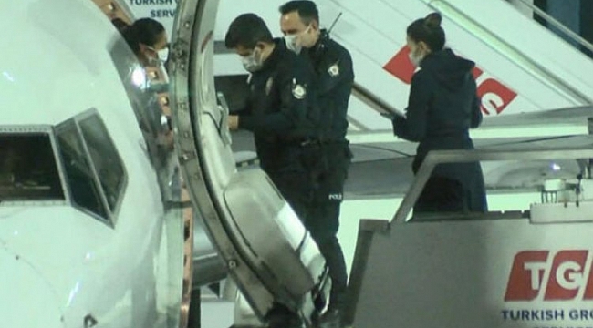 Uçakta inanılmaz olay!