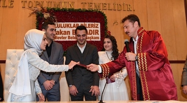 14 Şubat'ta nikah kıydırmak isteyen çiftlere pandemi şoku
