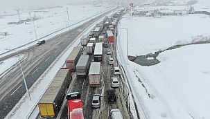 Bursa-Yalova karayolu kapandı 
