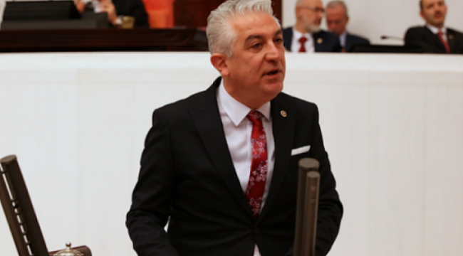 CHP'de bir istifa daha!