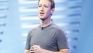 Mark Zuckerberg zirvede tek kaldı 
