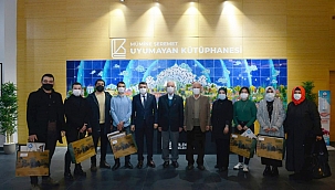 Mehmet Akif İnan Şiirlerini Okuma Yarışması'nda ödüller sahiplerini buldu 